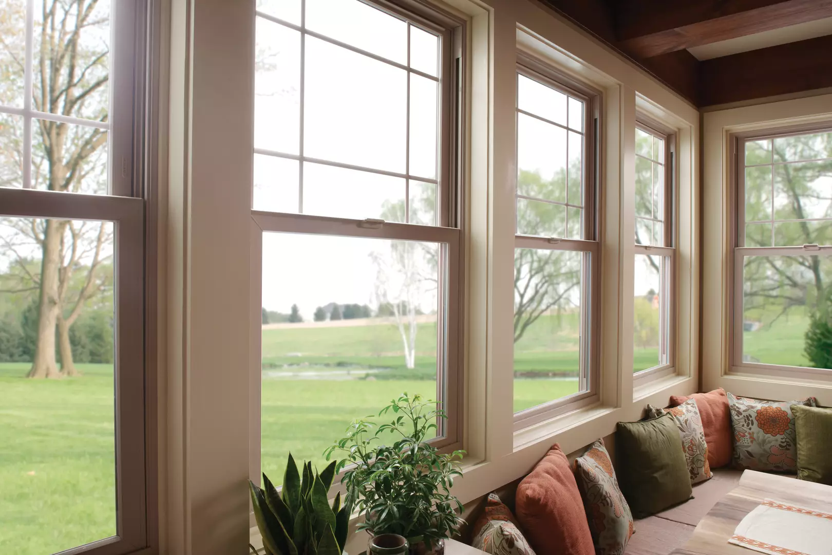 Double-Hung Replacement Windows Oak Ridge, TN